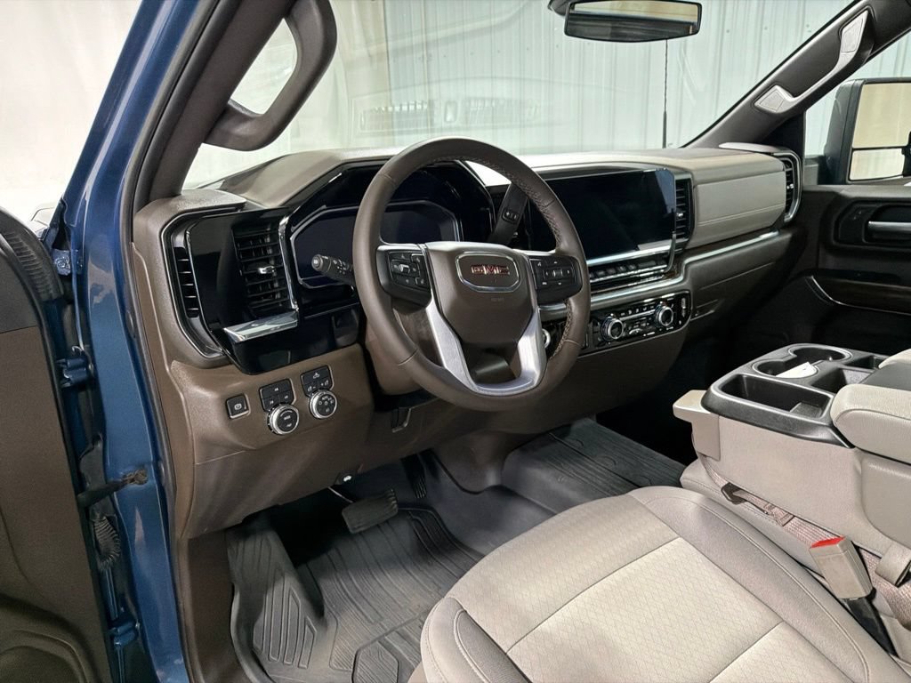 Certified 2024 GMC Sierra 3500 SLE w/ SLE Convenience Package AWD/4WD image 3