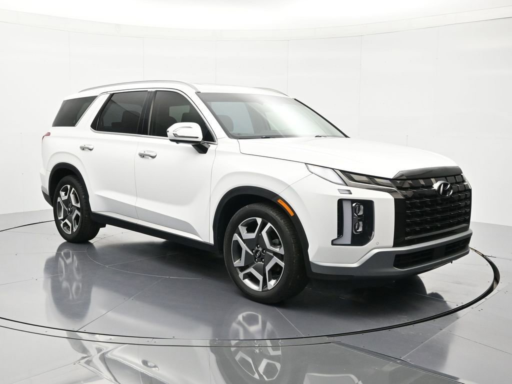 Used 2023 Hyundai Palisade SEL w/ Cargo Package image 3
