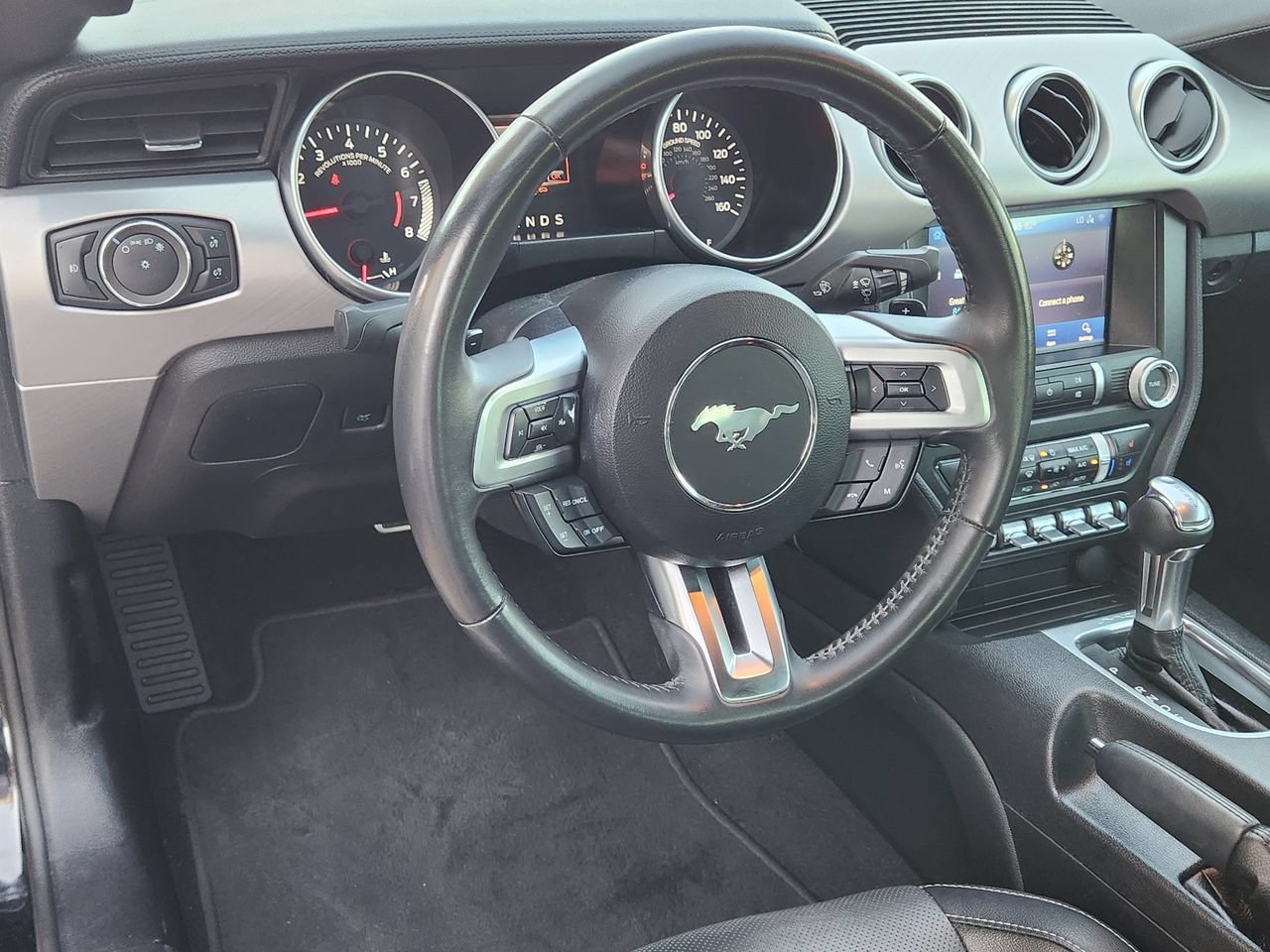 Used 2020 Ford Mustang Premium RWD image 25