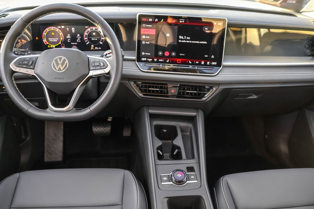 New 2026 Volkswagen Tiguan SE image 32