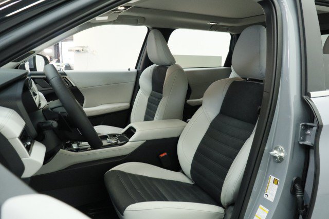 New 2026 Mitsubishi Outlander SE FWD image 7