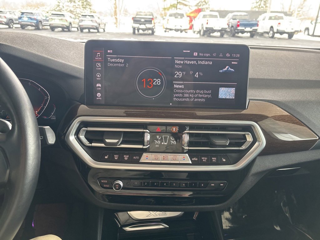 Used 2024 BMW X3 xDrive30i image 12