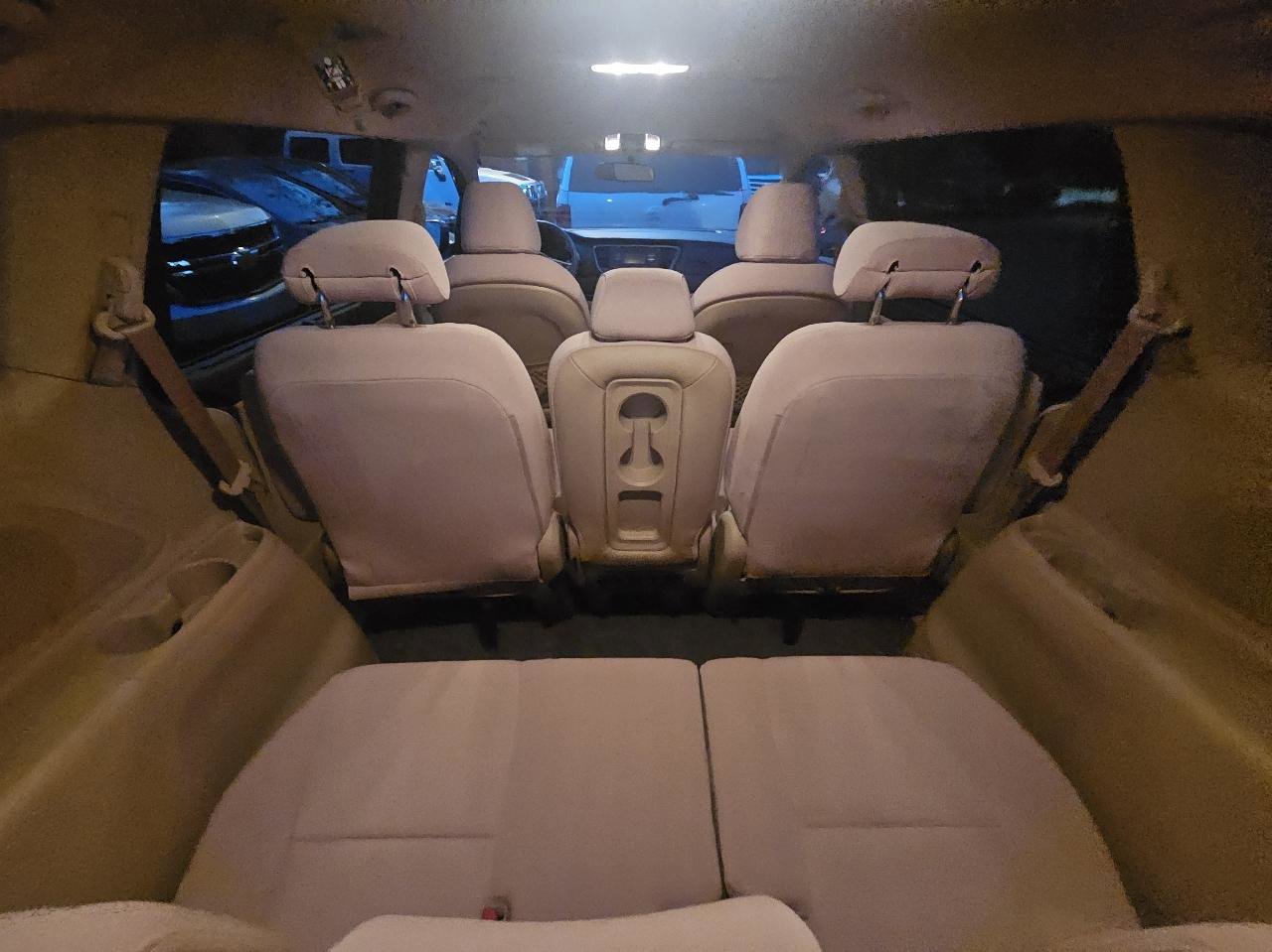 Used 2015 Kia Sedona LX w/ LX Convenience Package image 28