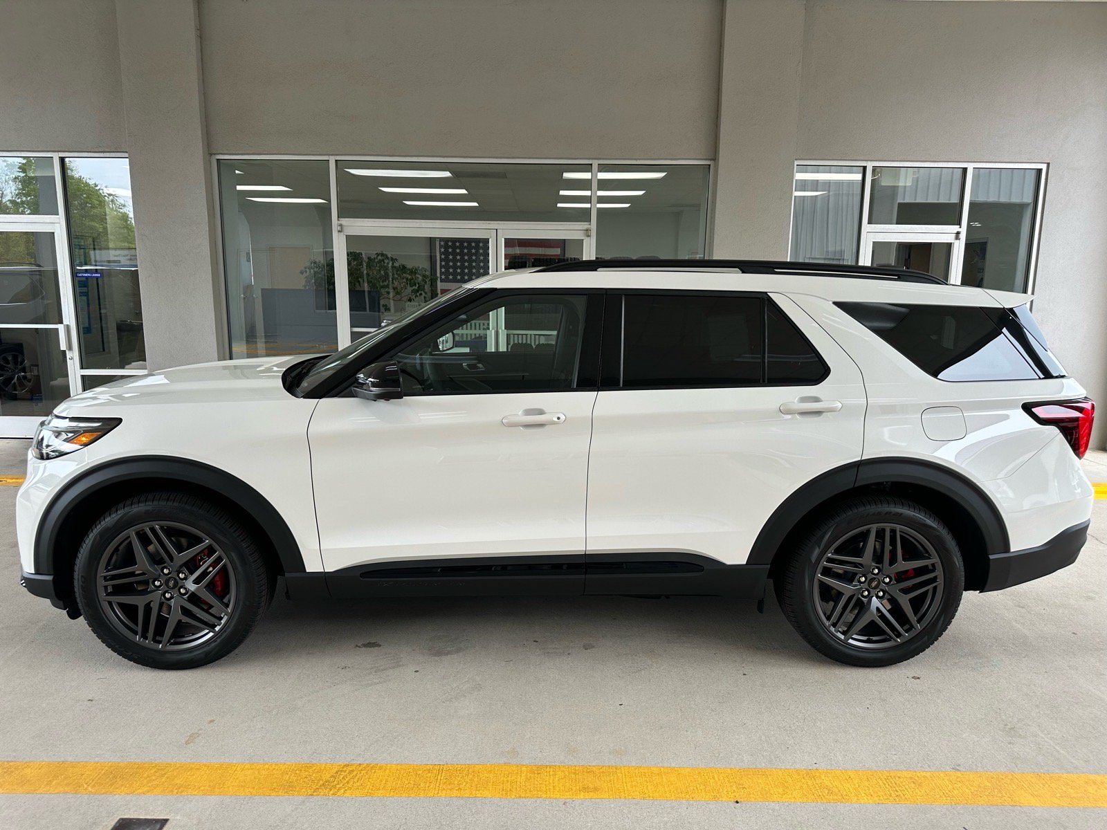 New 2026 Ford Explorer ST w/ Sun And Sound Package RWD image 4