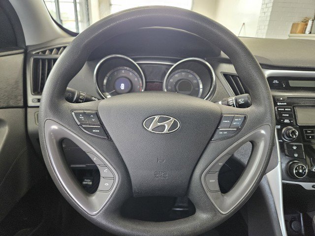 Used 2013 Hyundai Sonata GLS w/ Popular Equipment Pkg FWD image 17