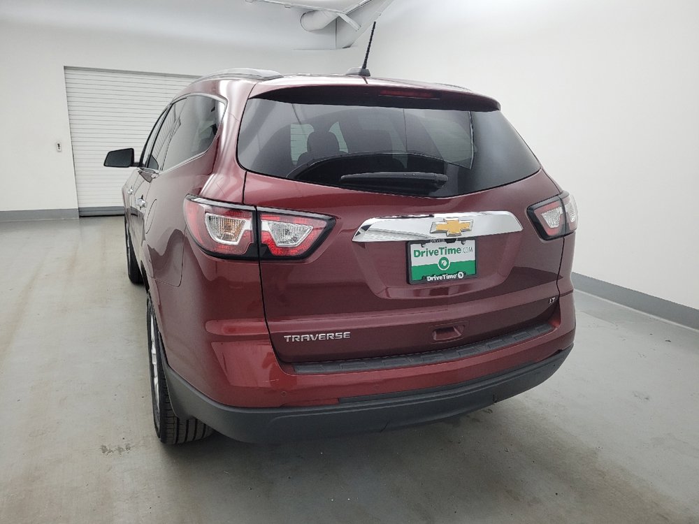 Used 2017 Chevrolet Traverse LT w/ Style and Technology Package FWD image 6