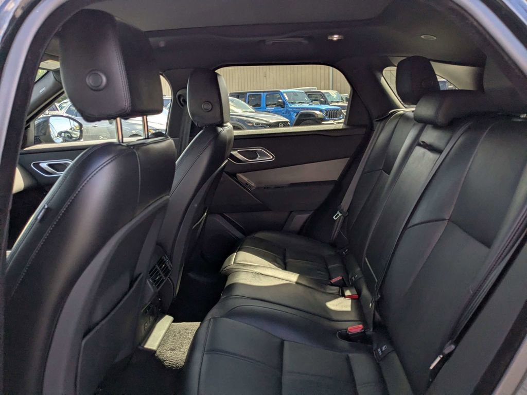 Used 2025 Land Rover Range Rover Velar Dynamic SE AWD/4WD image 15