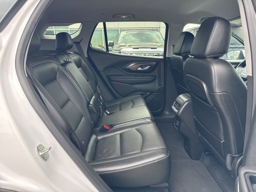 Used 2024 GMC Terrain SLT AWD/4WD image 24