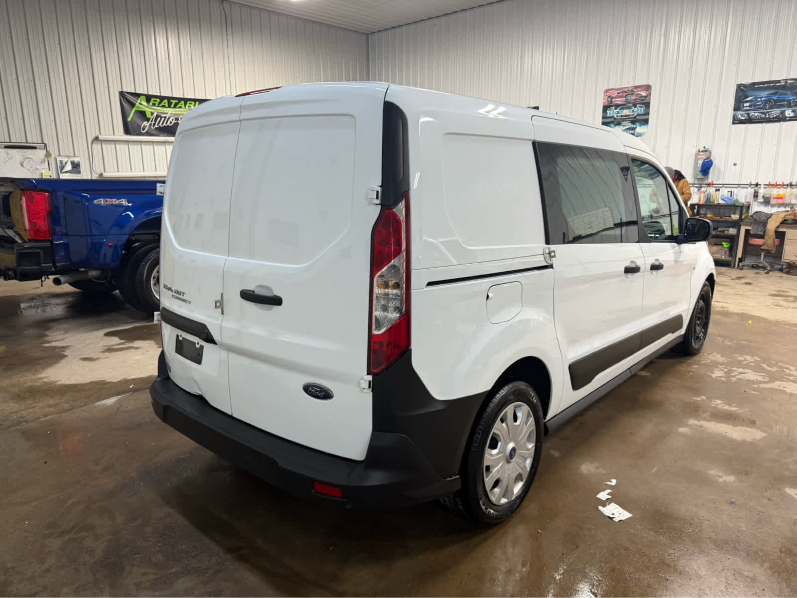 Used 2022 Ford Transit Connect XL FWD image 5