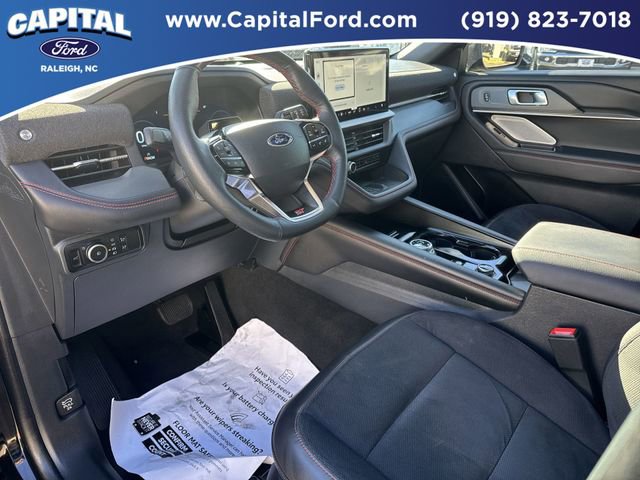 Certified 2025 Ford Explorer ST image 18