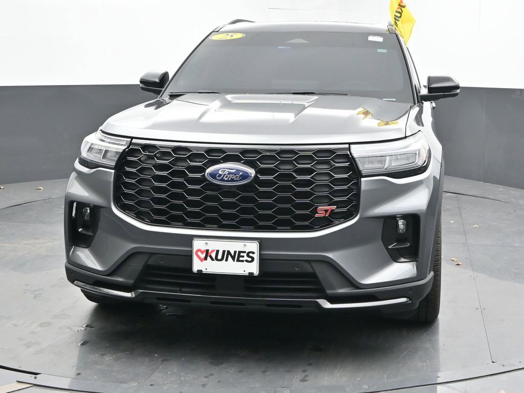 Used 2025 Ford Explorer ST w/ Sun And Sound Package image 4