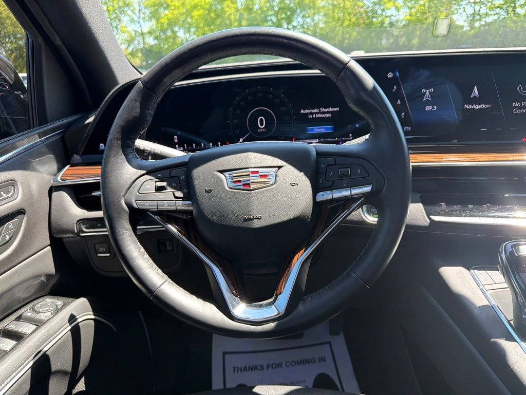 Used 2022 Cadillac Escalade Premium Luxury AWD/4WD image 13