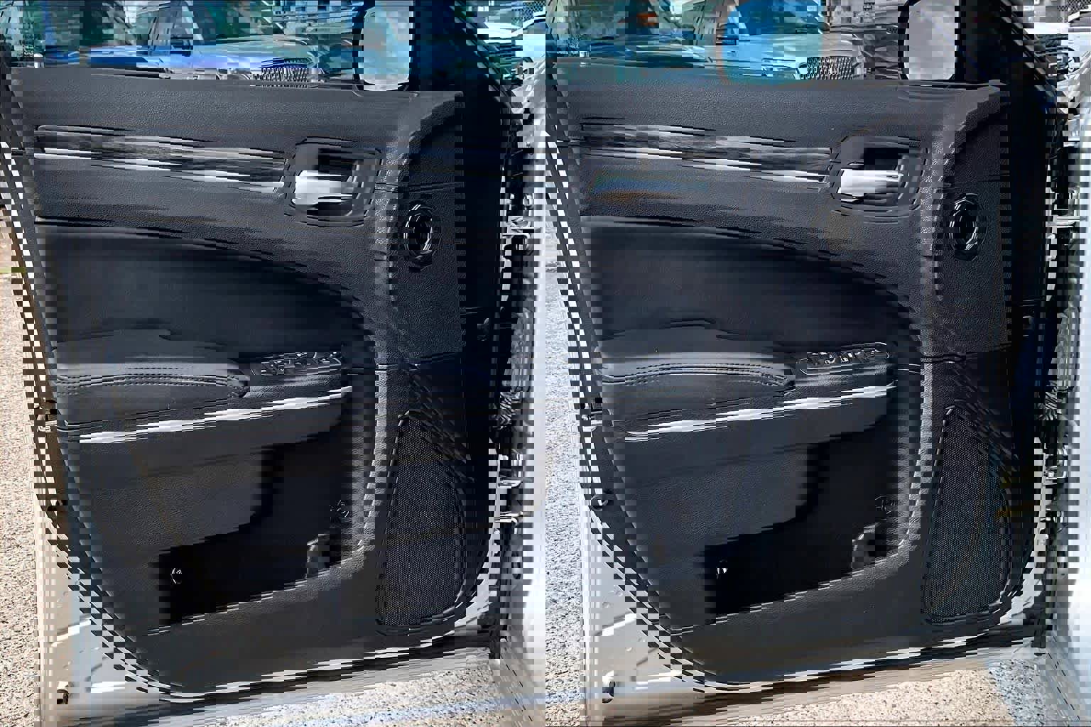 Used 2019 Chrysler 300 Touring L w/ Quick Order Package 22F image 21