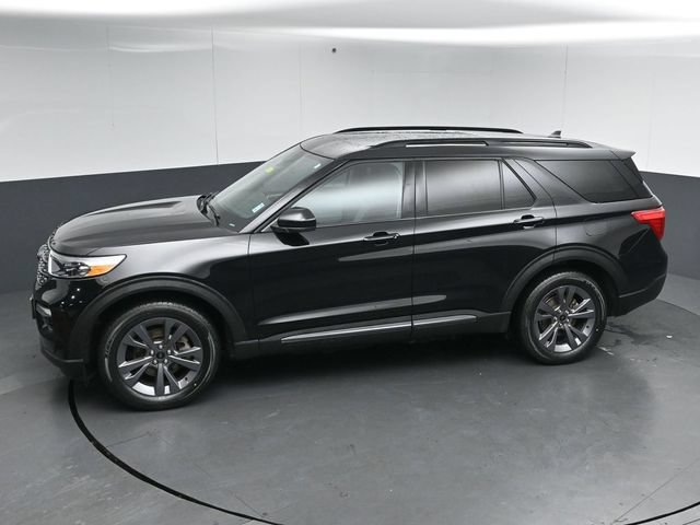 Certified 2024 Ford Explorer XLT w/ Equipment Group 202A AWD/4WD image 50