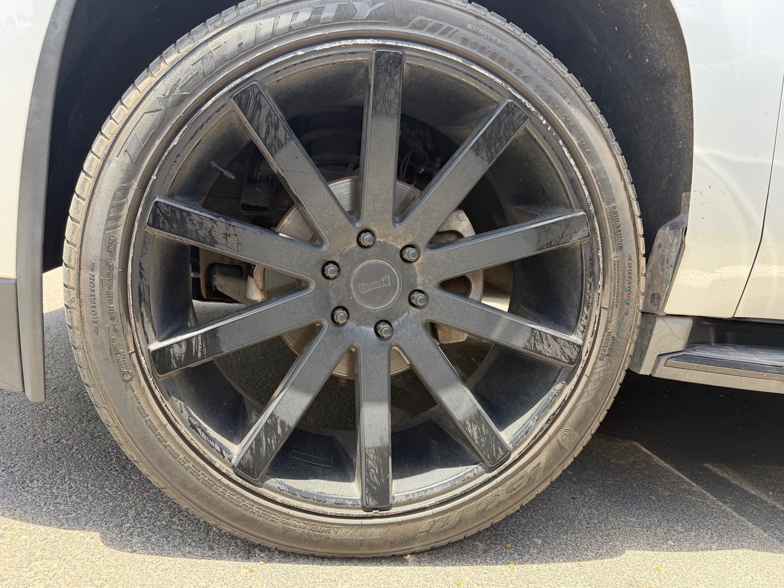 Used 2016 Cadillac Escalade ESV Luxury RWD image 6
