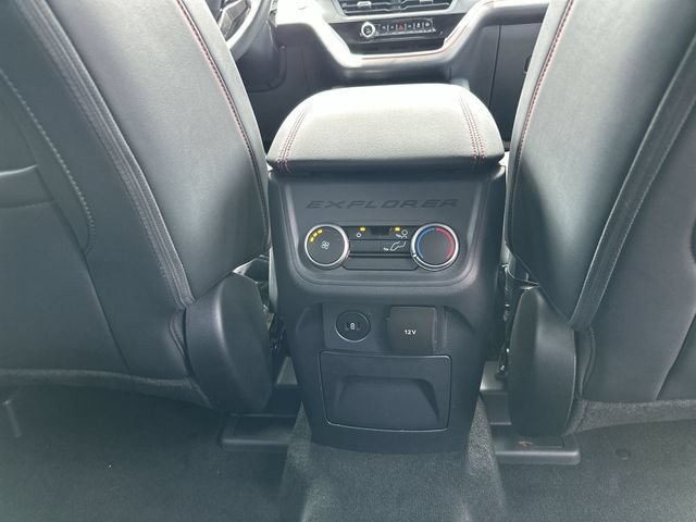 Certified 2025 Ford Explorer ST-Line AWD/4WD image 23