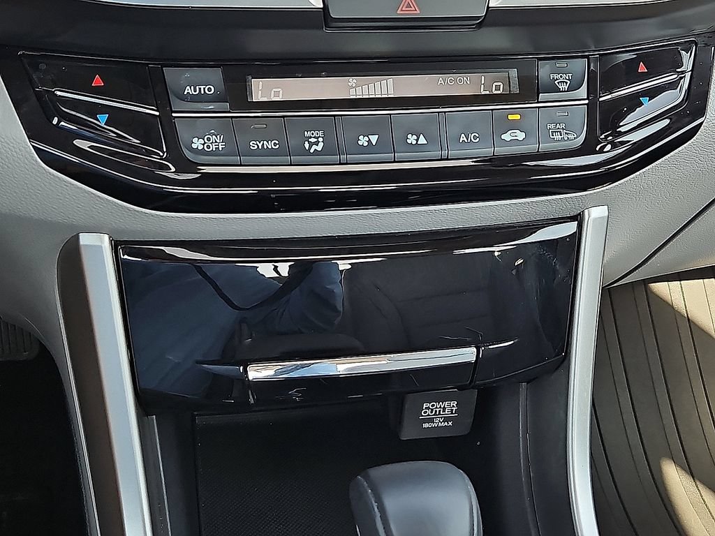 Used 2017 Honda Accord Touring image 26