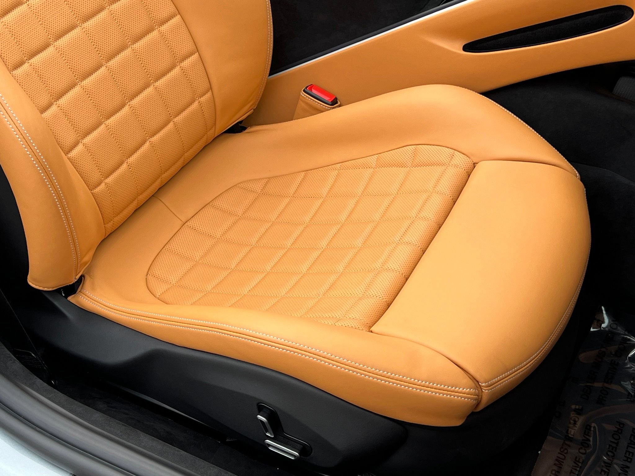 Used 2024 Ferrari Roma Spider RWD image 45