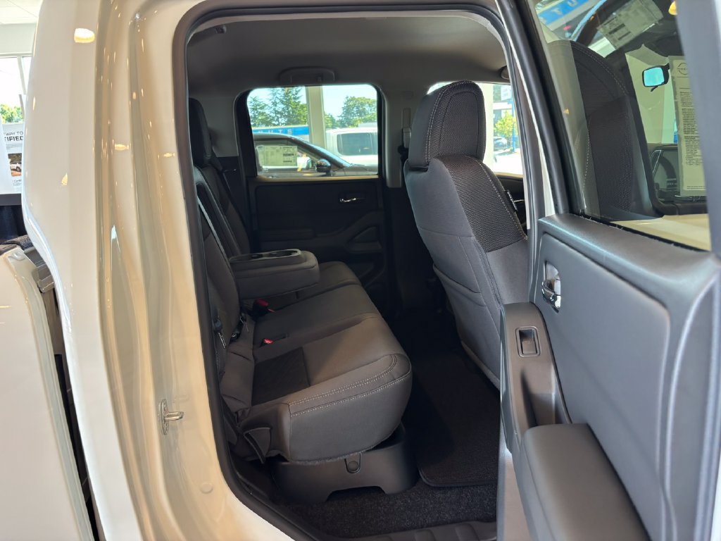 New 2026 Nissan Frontier SV w/ Tow Package AWD/4WD image 26