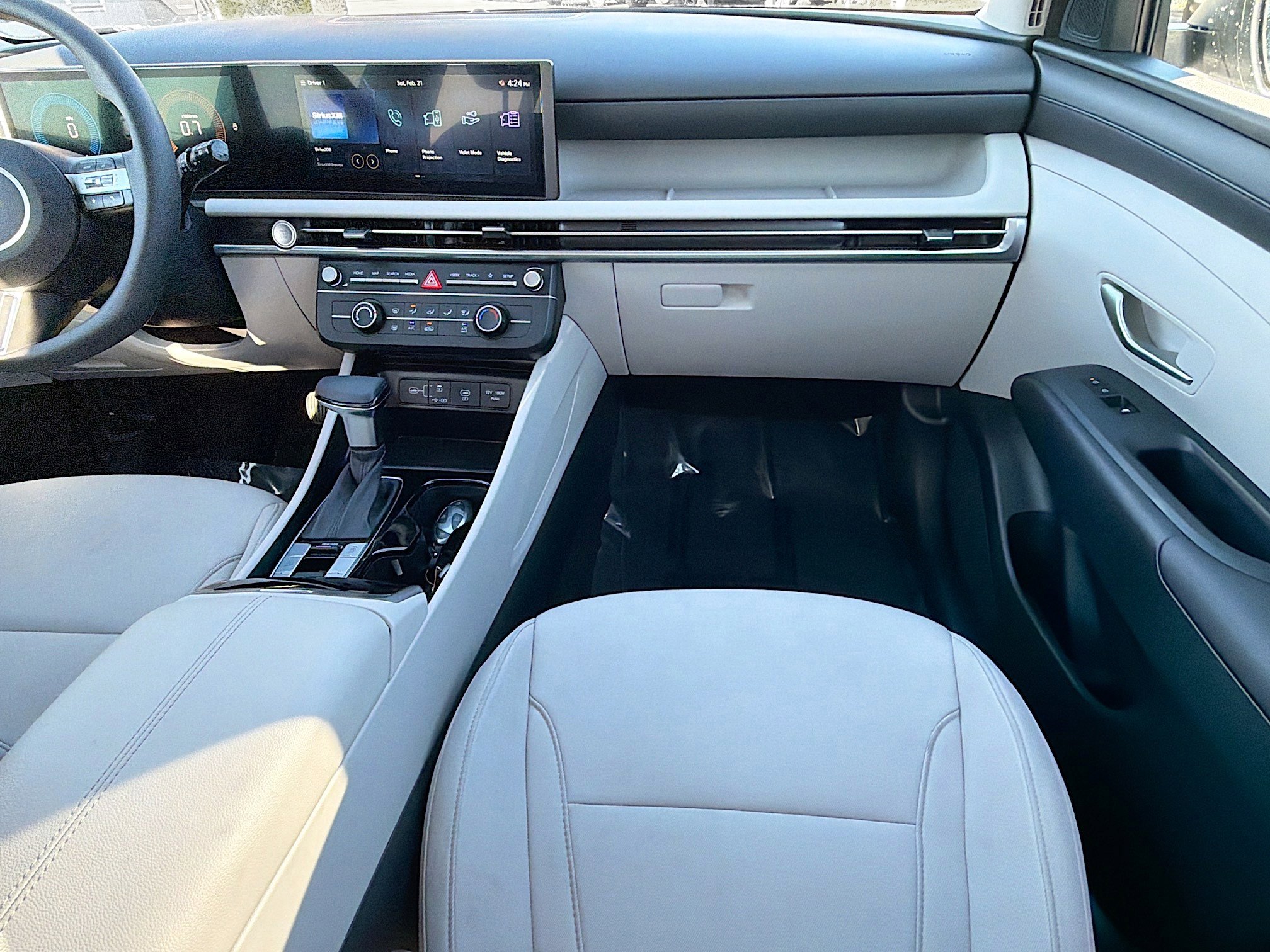 Used 2025 Hyundai Tucson SE image 17