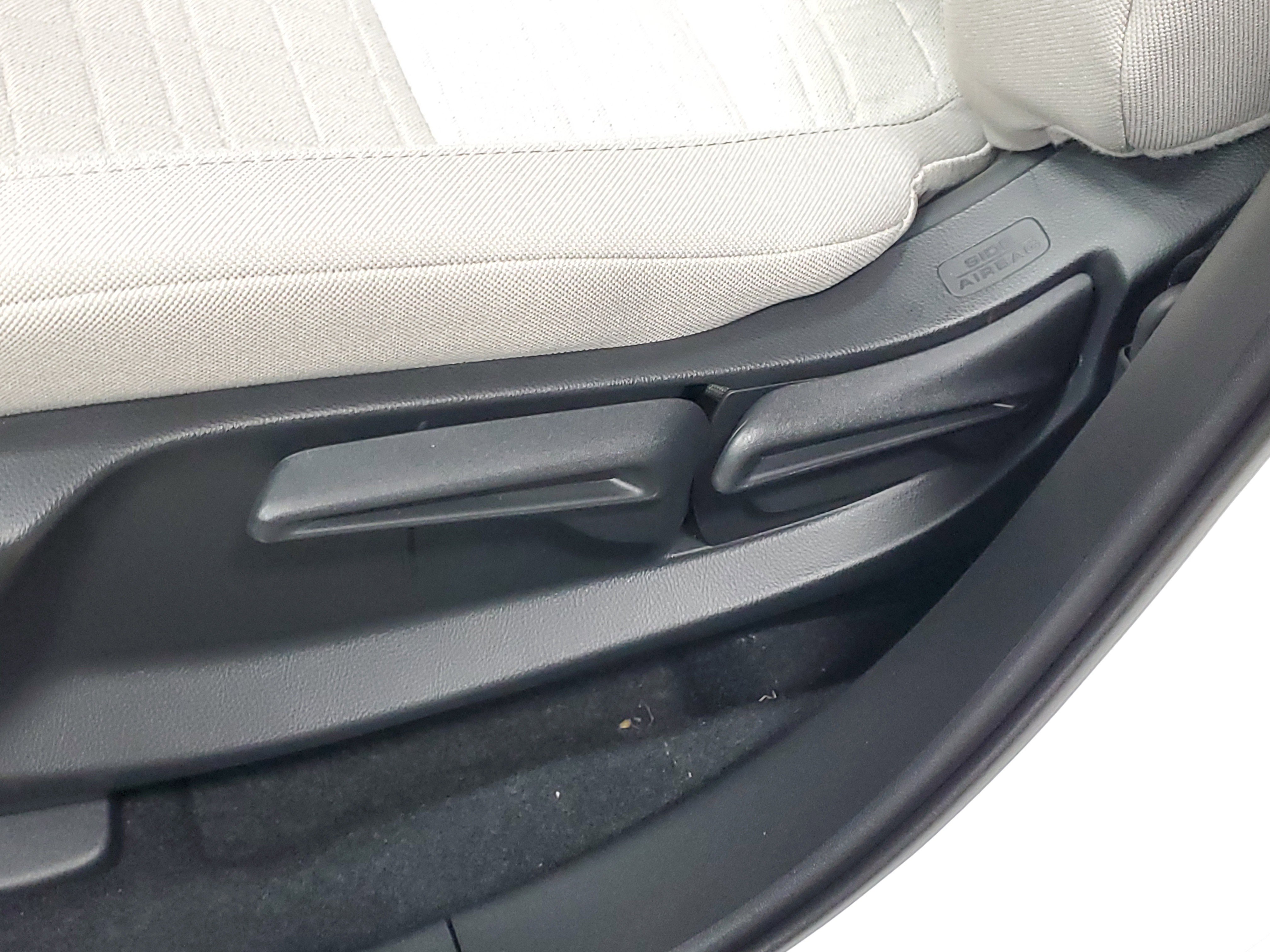 Certified 2026 Honda HR-V LX image 17