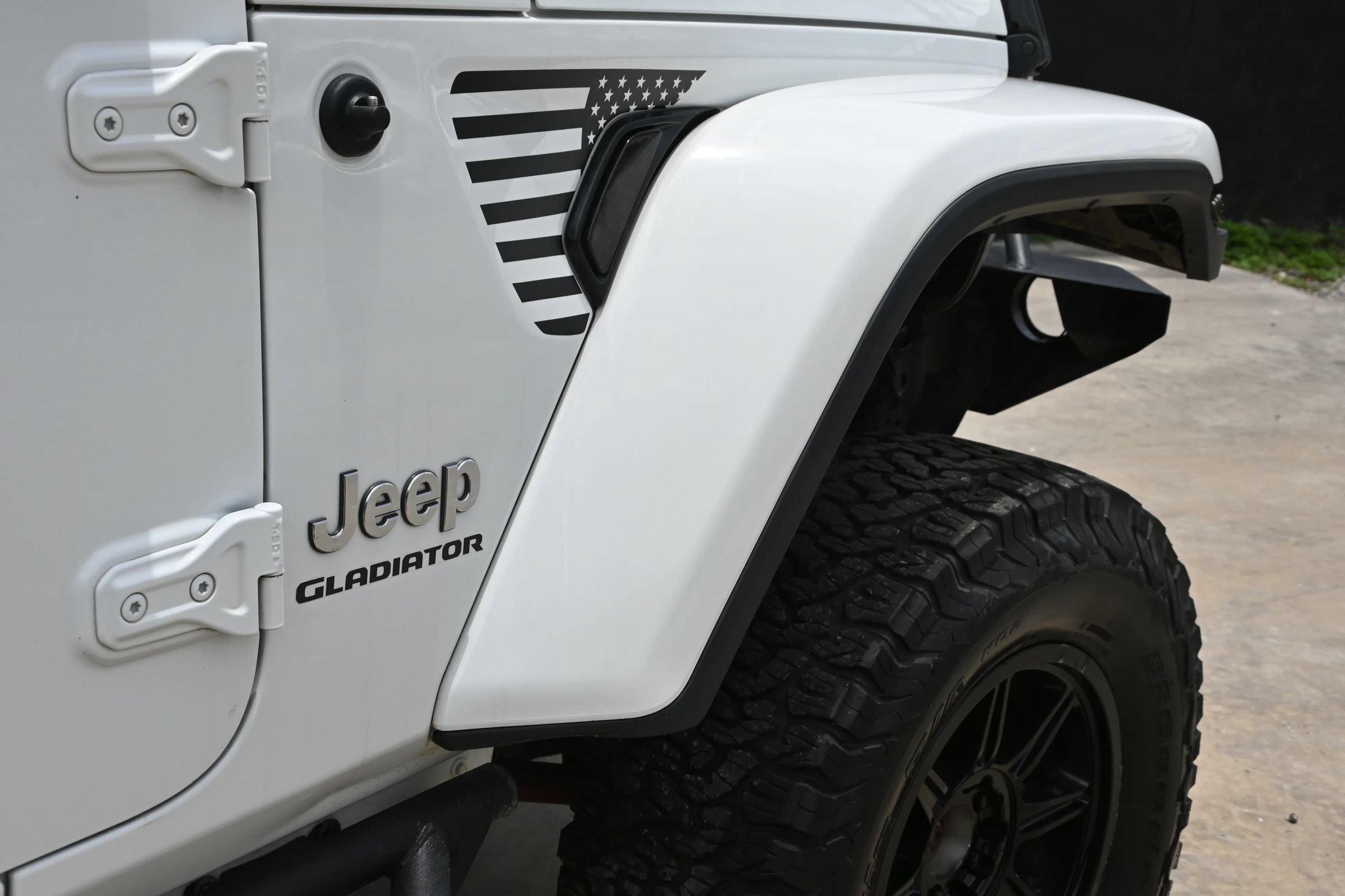 Used 2020 Jeep Gladiator Overland AWD/4WD image 10