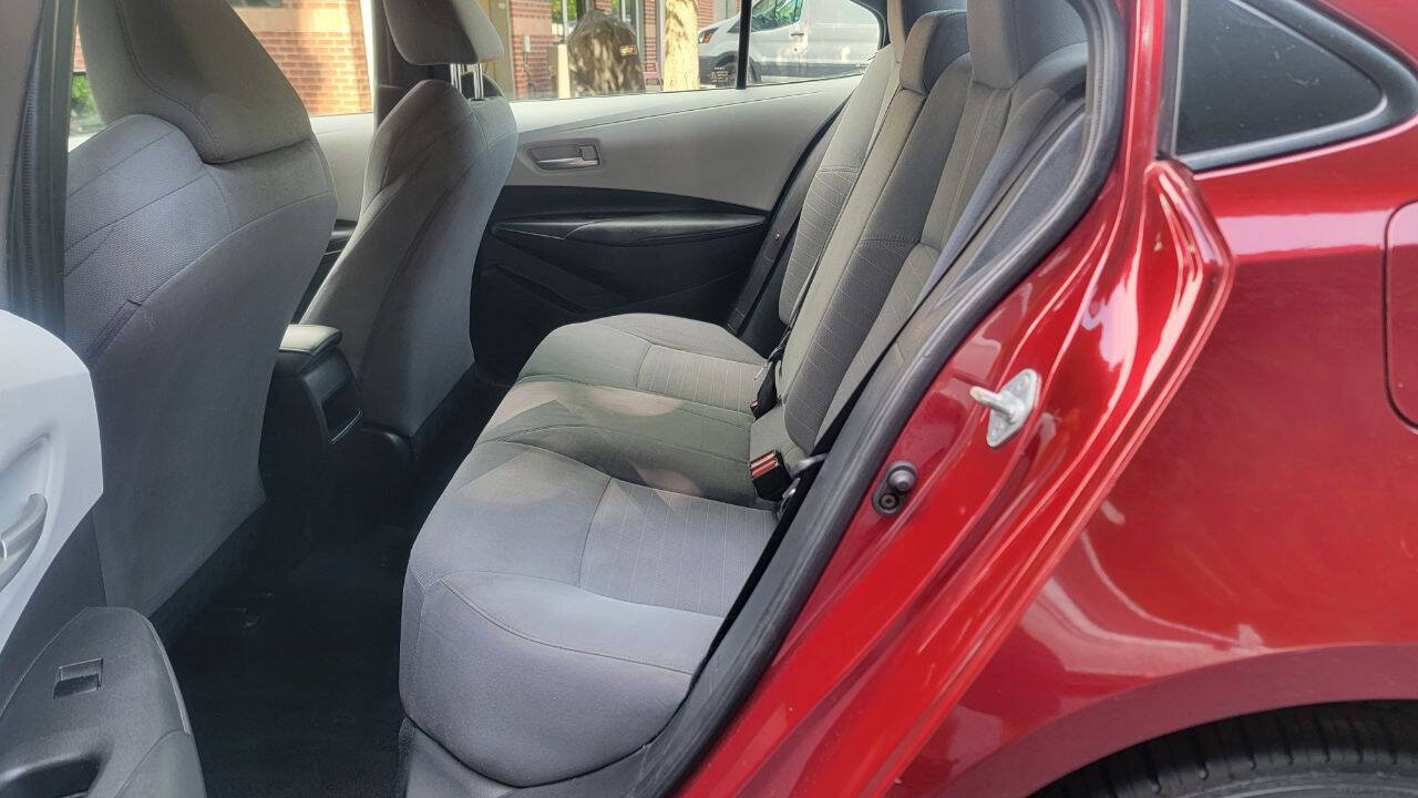 Used 2022 Toyota Corolla SE FWD image 9