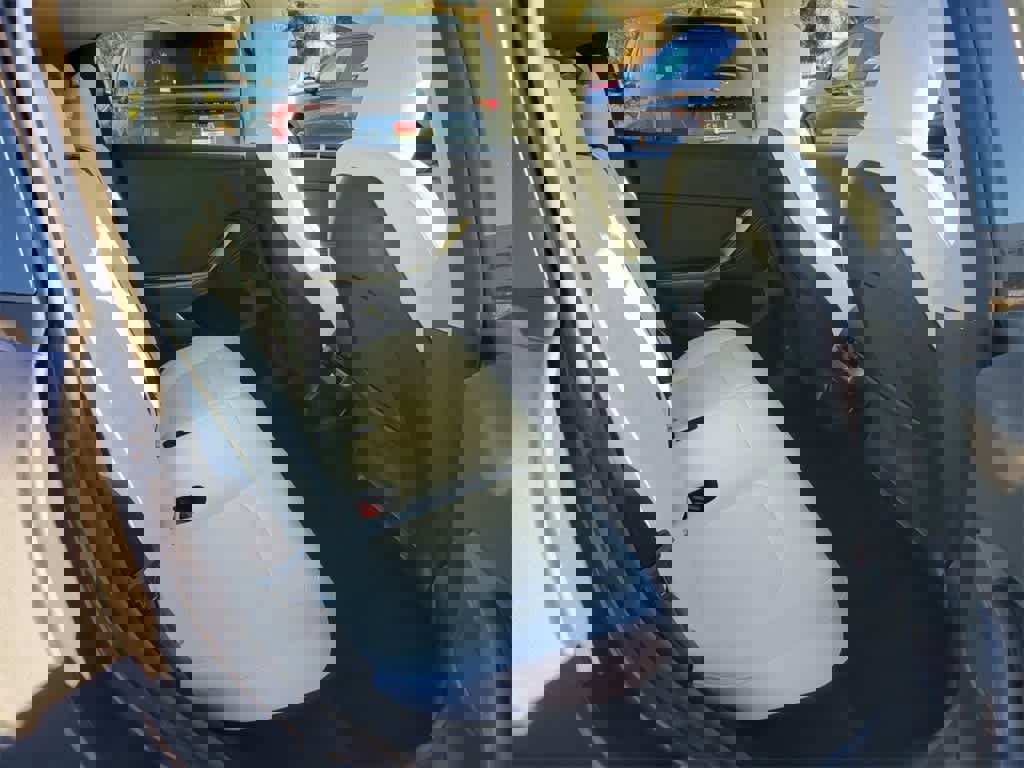 Used 2023 Tesla Model Y Long Range image 15