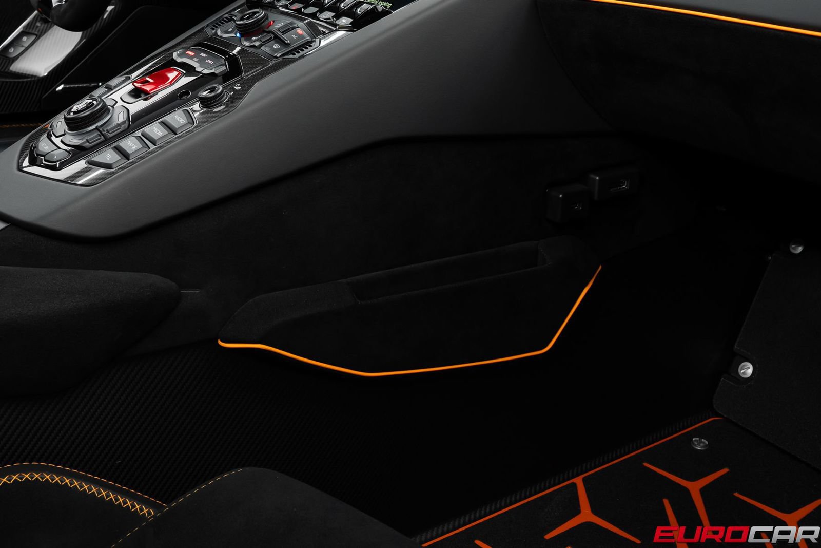 Used 2021 Lamborghini Aventador SVJ AWD/4WD image 43