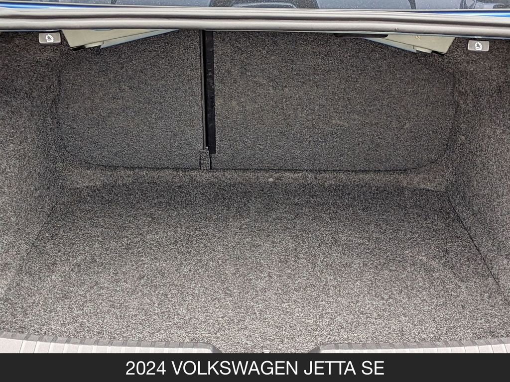 Used 2024 Volkswagen Jetta SE FWD image 23