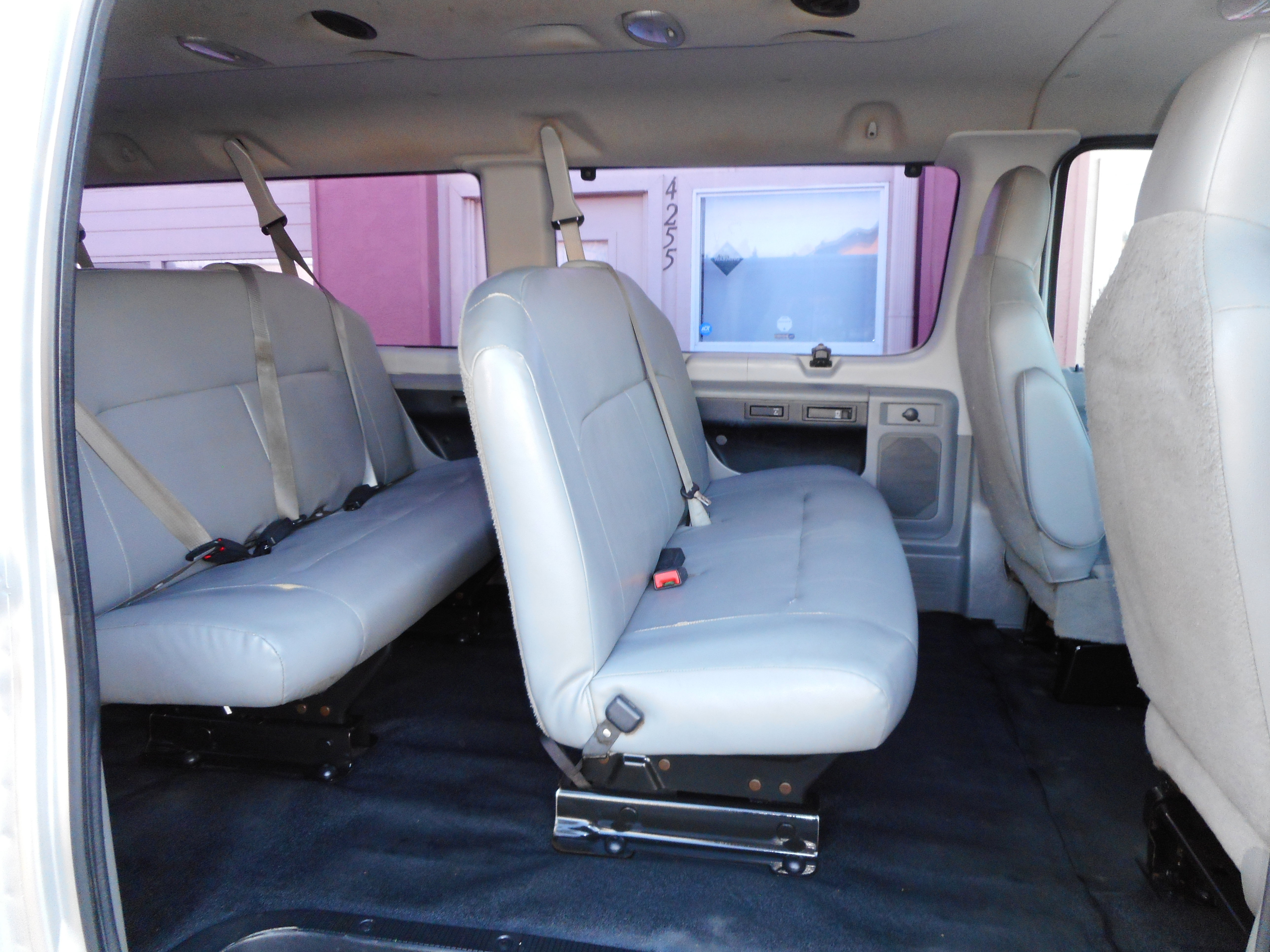 Used 2012 Ford E-350 and Econoline 350 XL w/ PWR Windows & Locks Group image 21