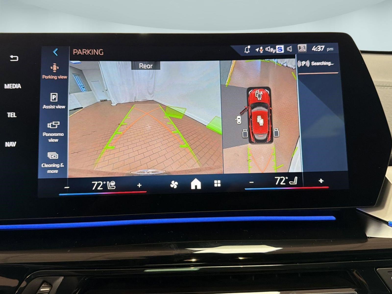 New 2026 BMW X2 xDrive28i w/ Technology Package AWD/4WD image 24