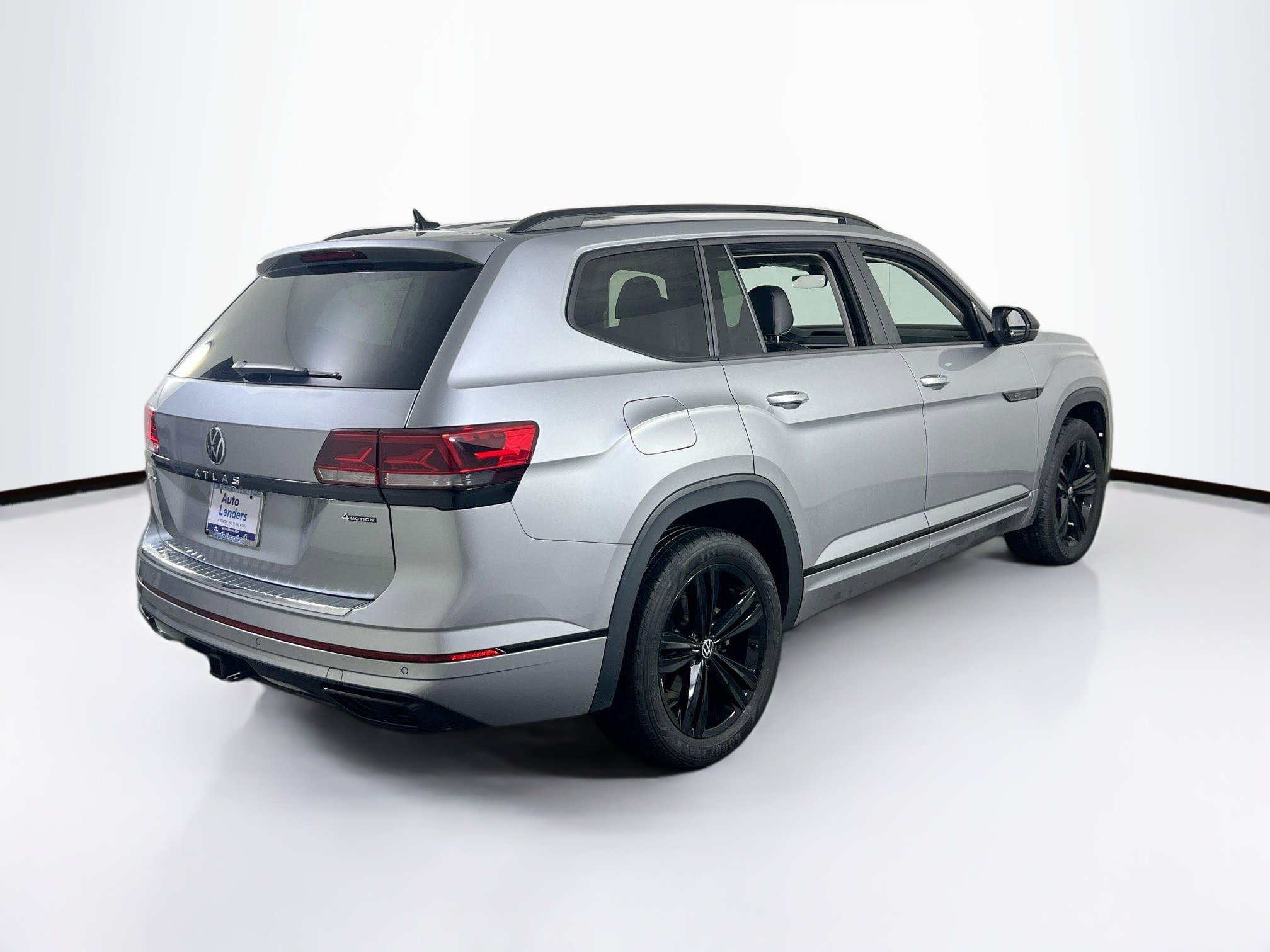 Used 2023 Volkswagen Atlas SEL R-Line image 5
