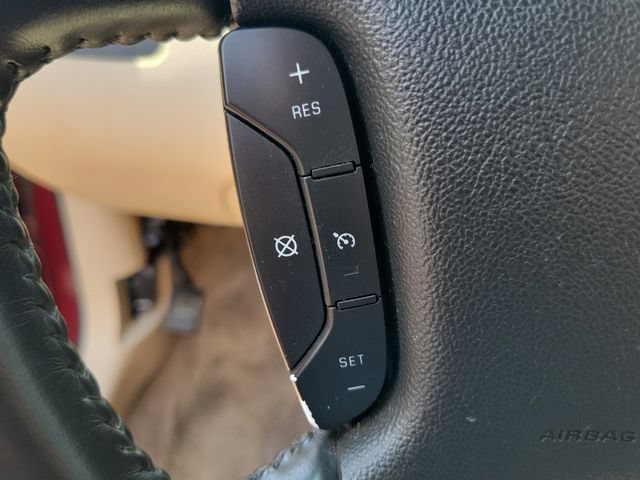 Used 2009 Chevrolet Impala LT w/ Luxury Edition Package FWD image 16