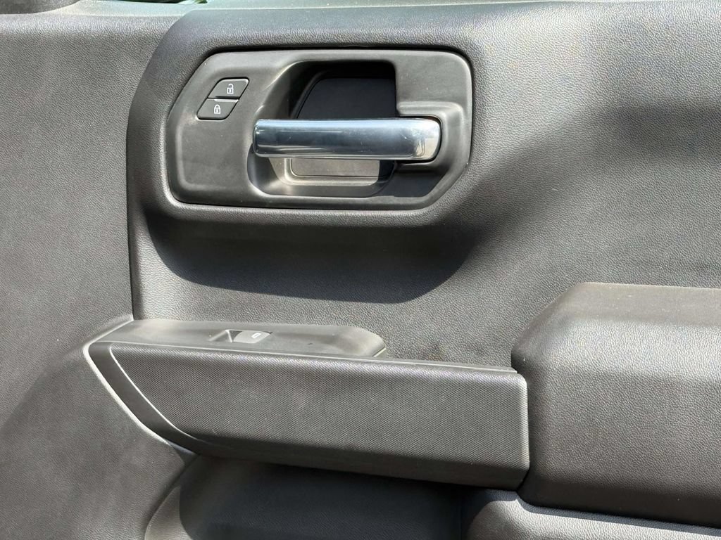 Used 2026 Chevrolet Silverado 1500 Custom AWD/4WD image 8
