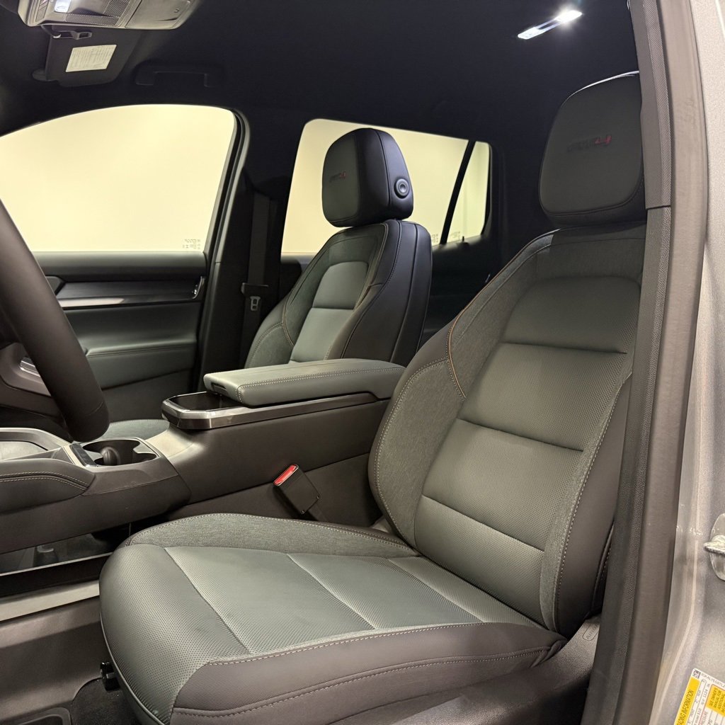New 2026 GMC Terrain AT4 w/ LPO, Floor Liner Package image 23