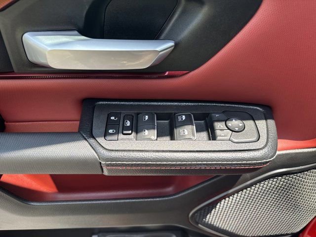 Used 2025 RAM 1500 Rebel image 22