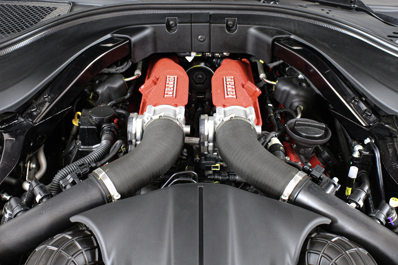 Certified 2024 Ferrari Roma Spider RWD image 55