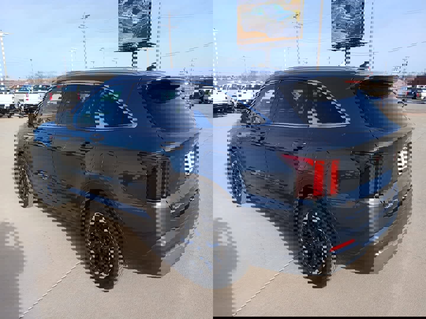 Used 2024 Kia Sorento S image 4