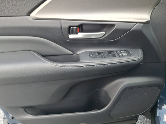 Used 2026 Toyota Grand Highlander AWD image 14