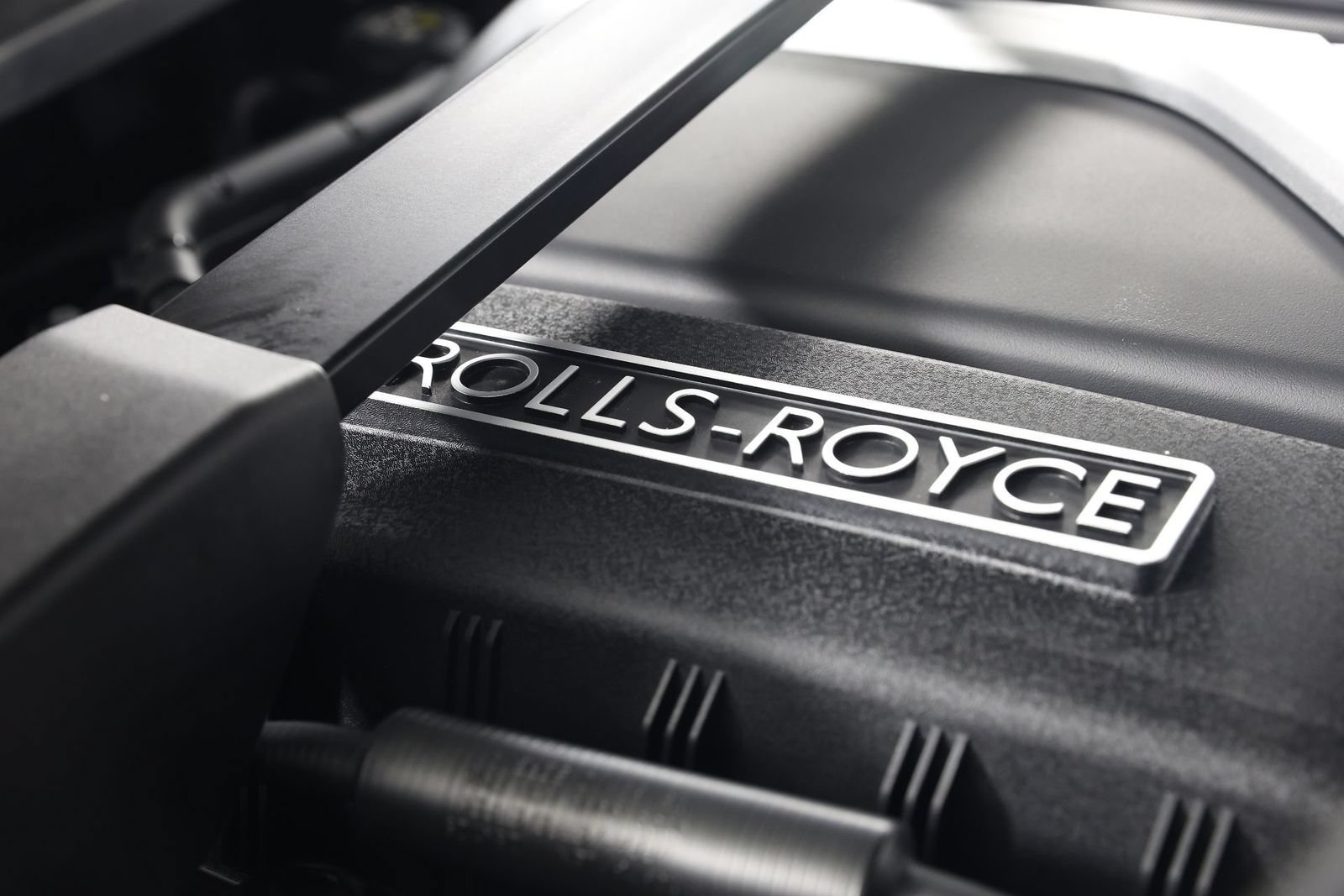 Certified 2025 Rolls-Royce Cullinan AWD/4WD image 29
