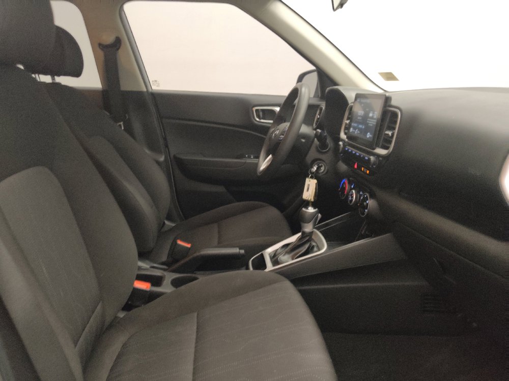 Used 2021 Hyundai Venue SE FWD image 21