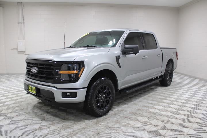 Used 2024 Ford F150 XLT w/ XLT Black Appearance Package image 7