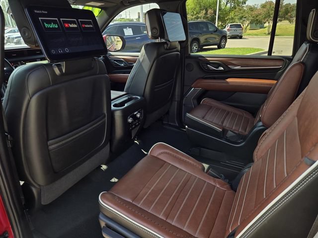 Used 2024 GMC Yukon XL Denali Ultimate AWD/4WD image 14