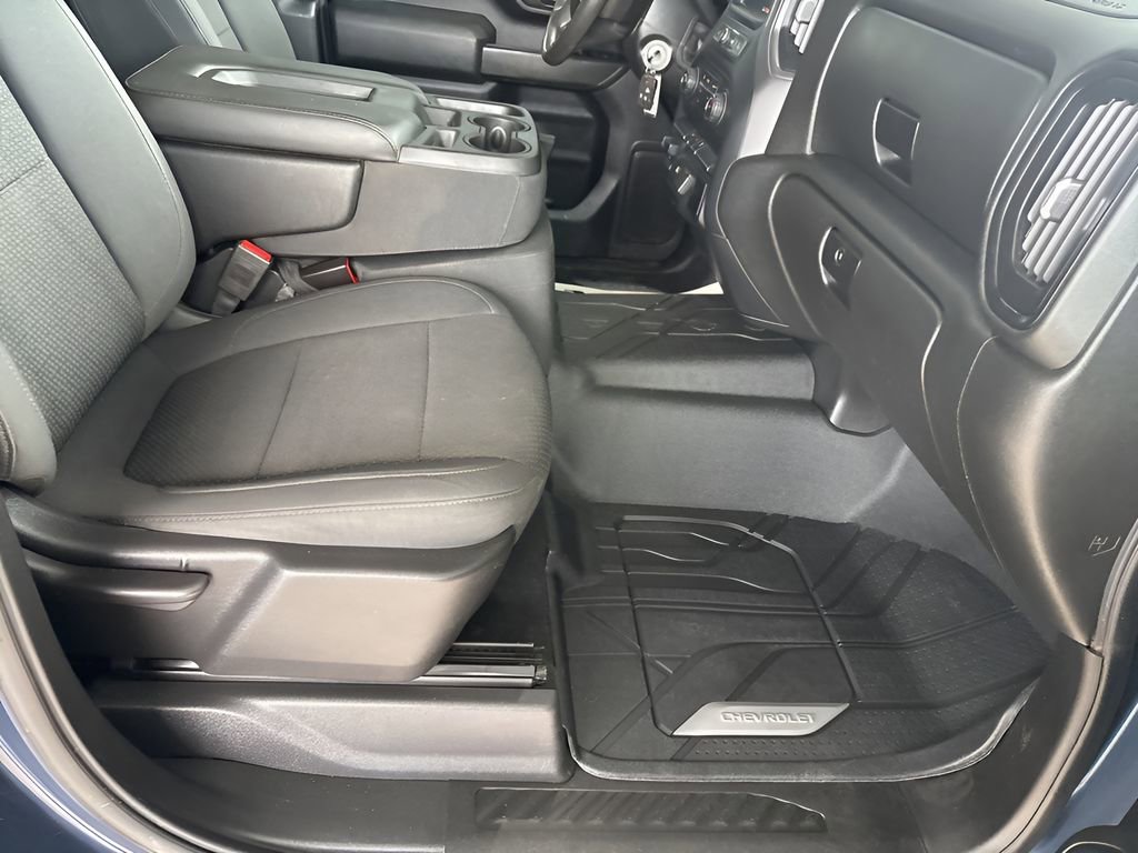 Used 2020 Chevrolet Silverado 2500 Custom w/ Custom Value Package image 28