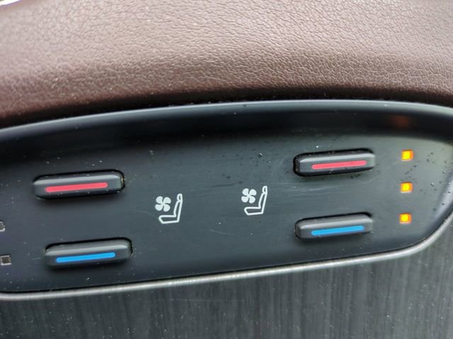 Used 2021 Toyota Venza XLE w/ Softex Package image 23