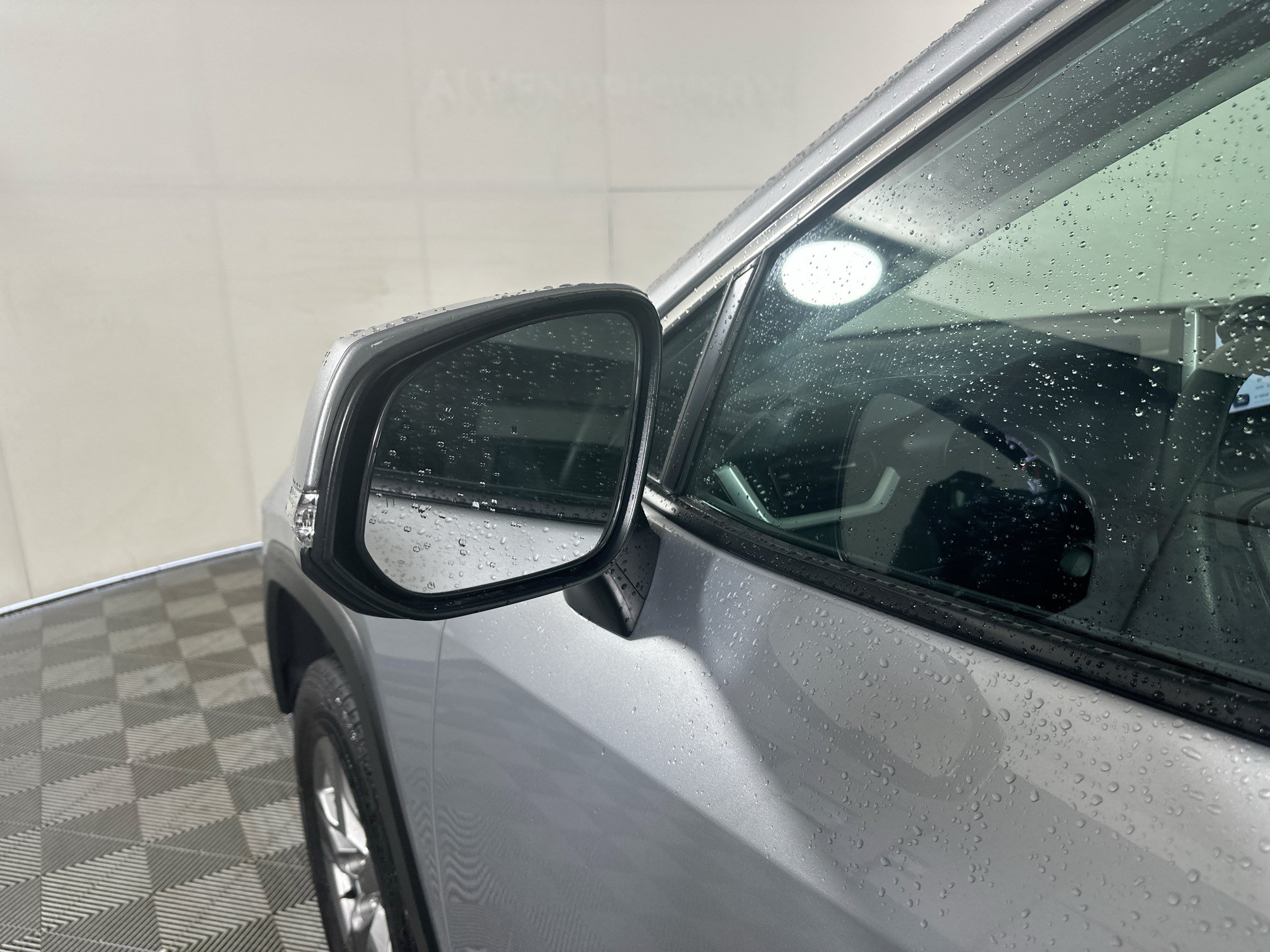 Used 2024 Toyota RAV4 XLE FWD image 10