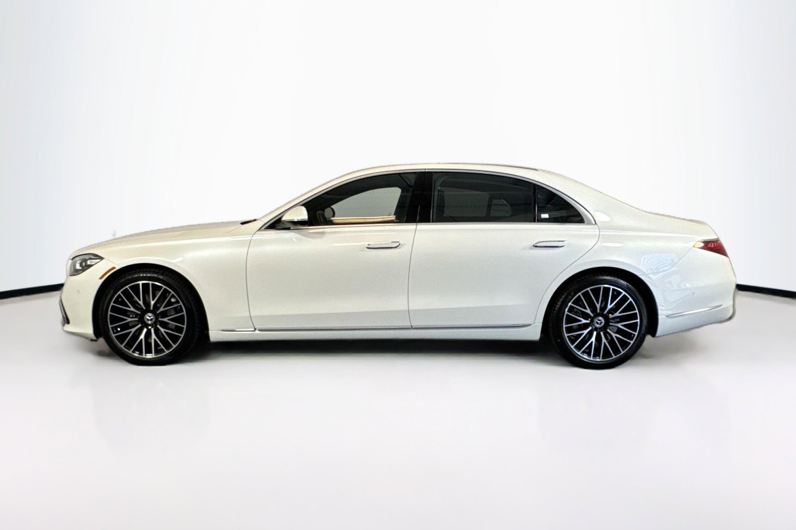 Used 2023 Mercedes-Benz S 580 4MATIC Sedan image 8