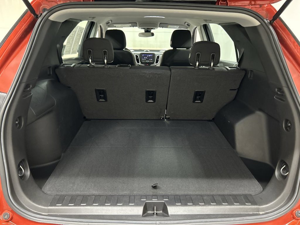 Certified 2020 Chevrolet Equinox LS w/ LPO, Floor Liner Package FWD image 21