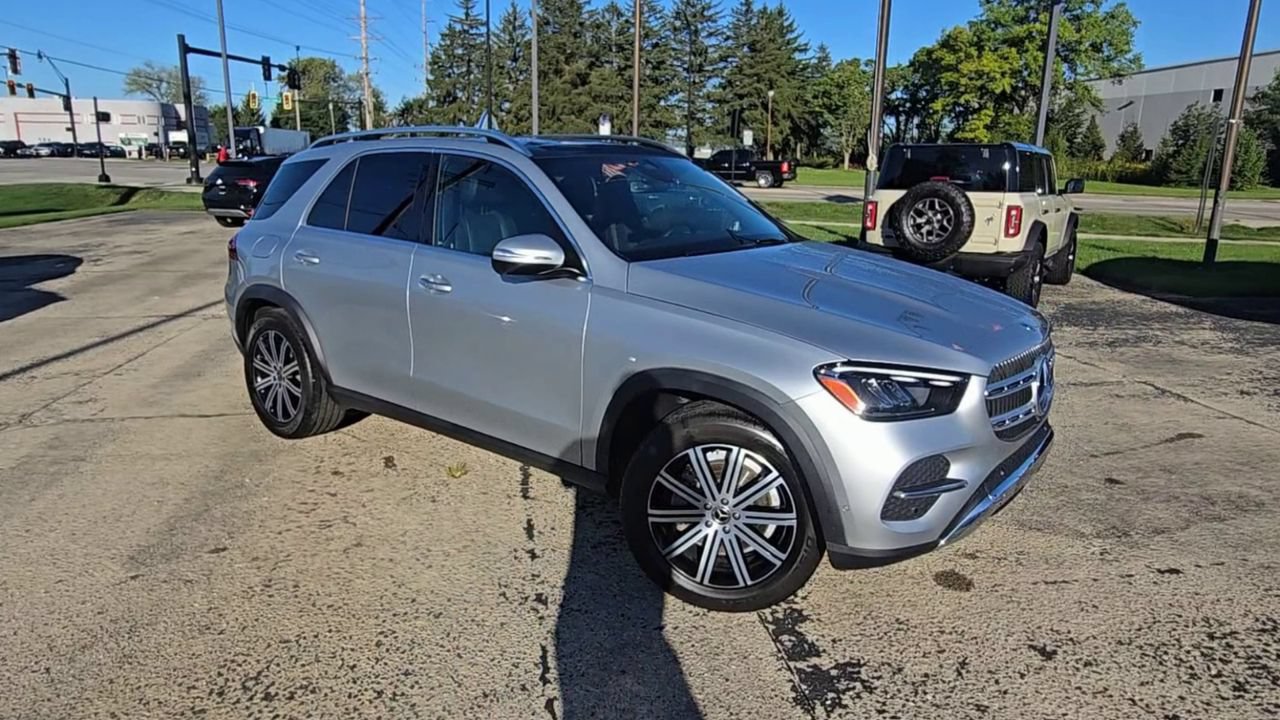 Used 2025 Mercedes-Benz GLE 350 4MATIC image 2